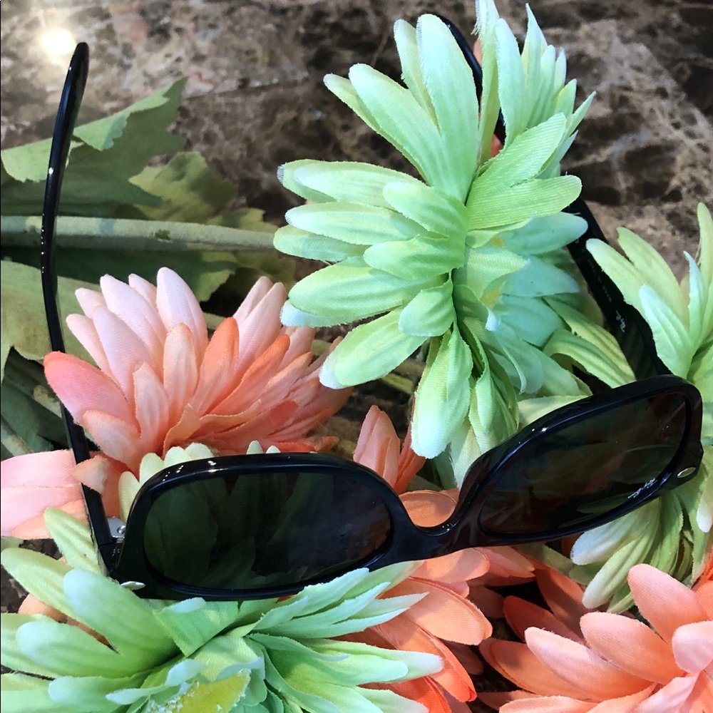 ❗️SOLD❗️ Ray•Ban Wayfarer Classic Black Sunglasses - Picture 5 of 8